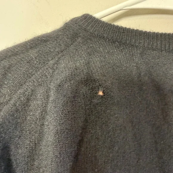 Peter Scott Black Sweater Vest Men's Sz 48 100% Lambs wool Lahinch Golf Club SEE - Picture 3 of 6